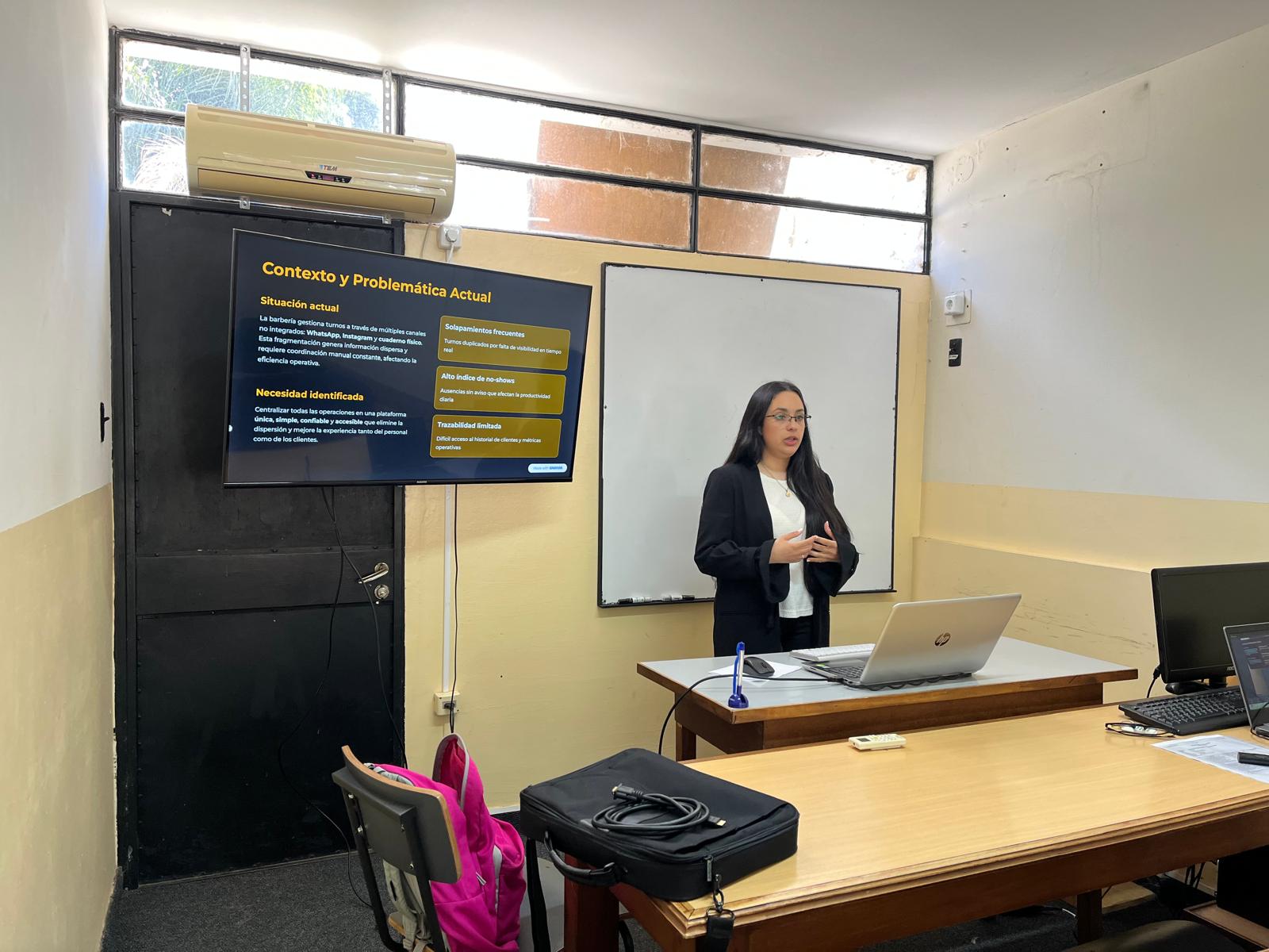 Estudiantes de Analista Programador, defendieron su proyecto final